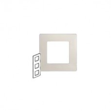 Legrand 672513 Рамка 3 поста слоновая кость